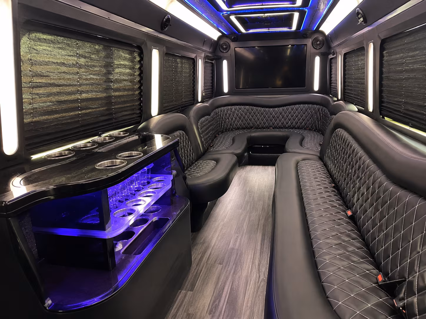 Scottsdale Birthday, Sweet 16, & Quinceañera Transportation party bus exterior