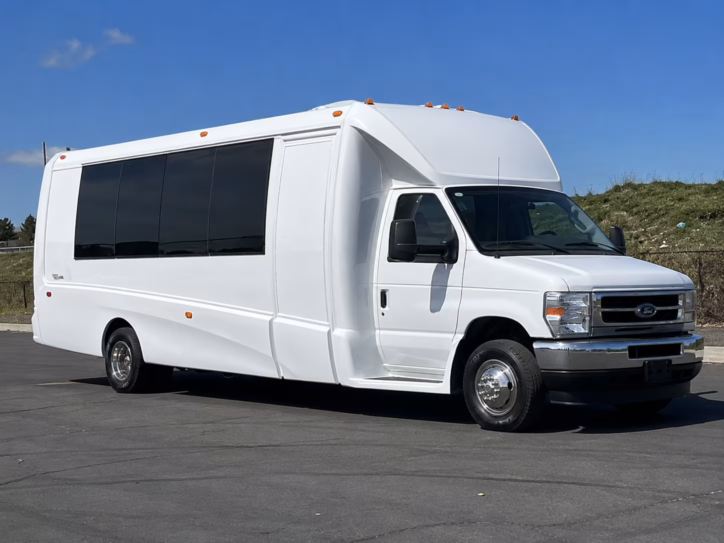 Scottsdale Prom & Homecoming Transportation party bus exterior