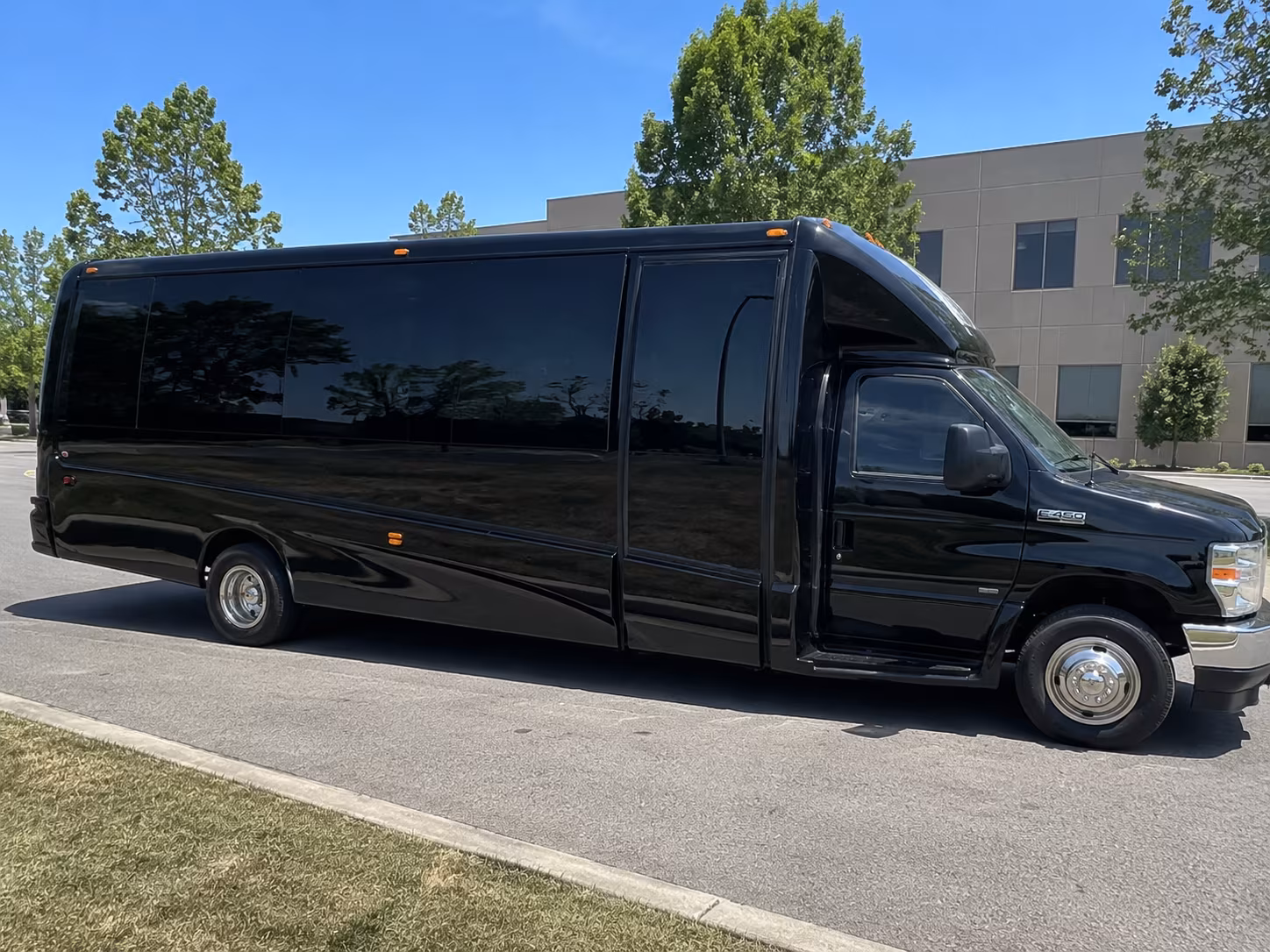 Scottsdale Winery Tour & Pub Crawl Transportation